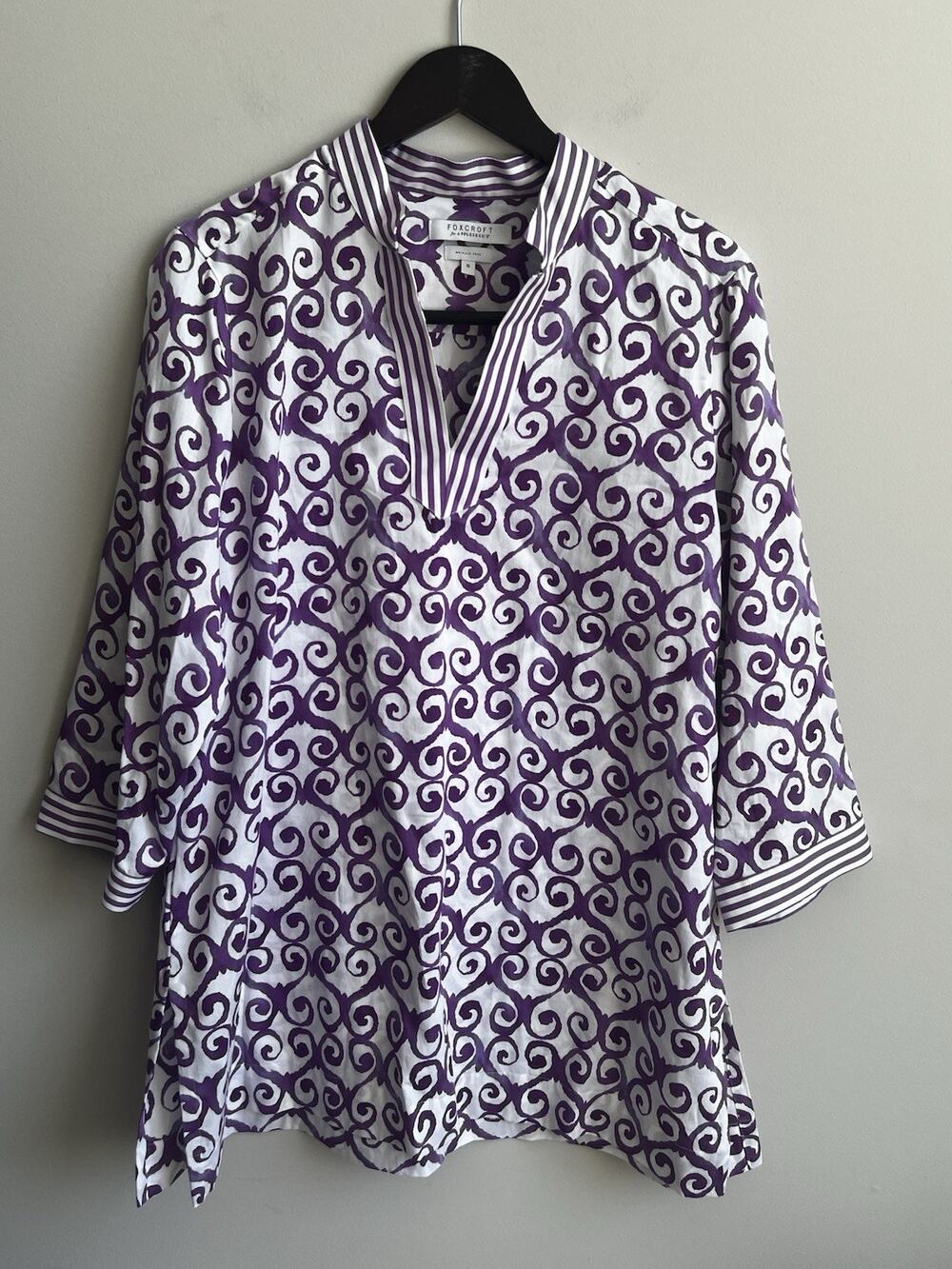 Foxcroft Appleseeds Top Purple & White Striped V-Neck Tunic 16 Wrinkles Free